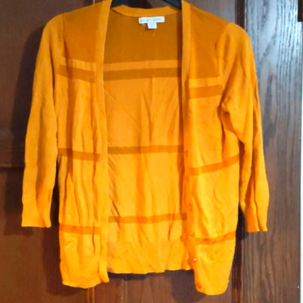 🌼4/$20🌼Golden Yellow Button up Cardigan